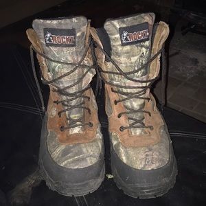 Men’s camo and brown leather work/snow boots